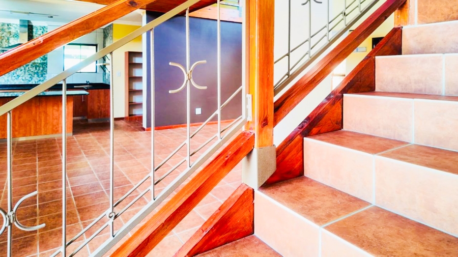 5 Bedroom Property for Sale in Parklands Western Cape